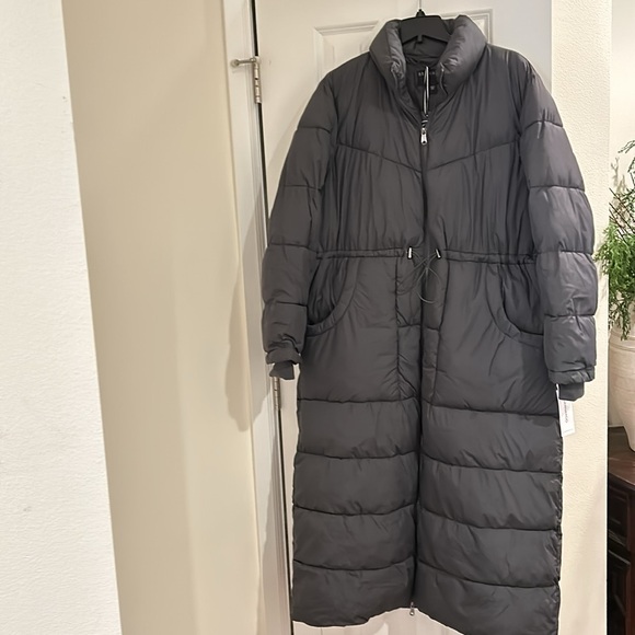 Bernardo long puffer coat - Picture 7 of 8